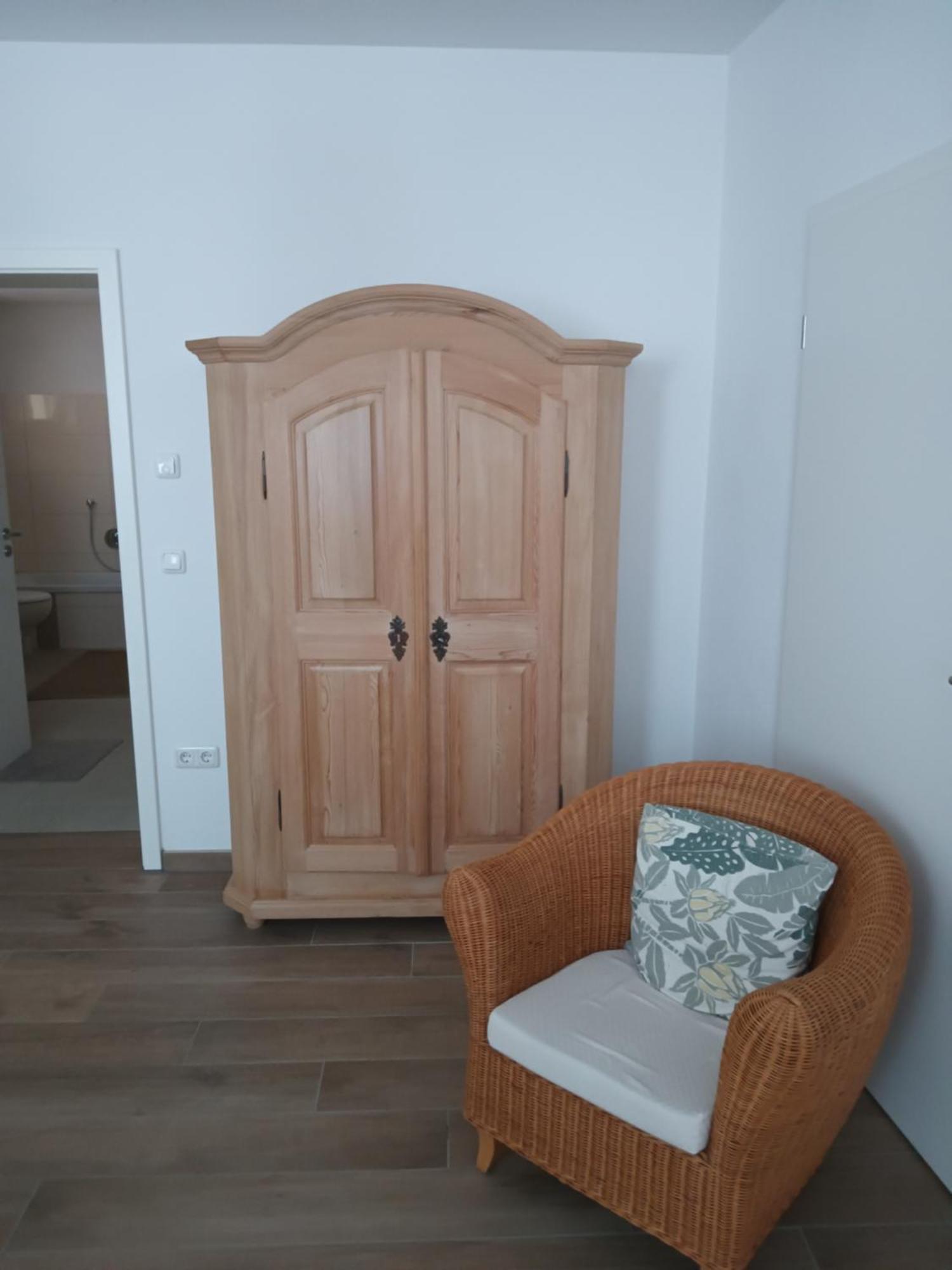 Cityzimmer Eltmann Eksteriør billede